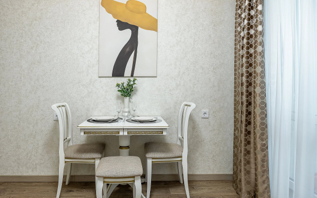 Apartments Velikolepnaya Kvartira V Samom Tsentre Goroda