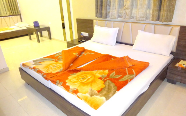 Отель Sunrise Palace by Sky Stays