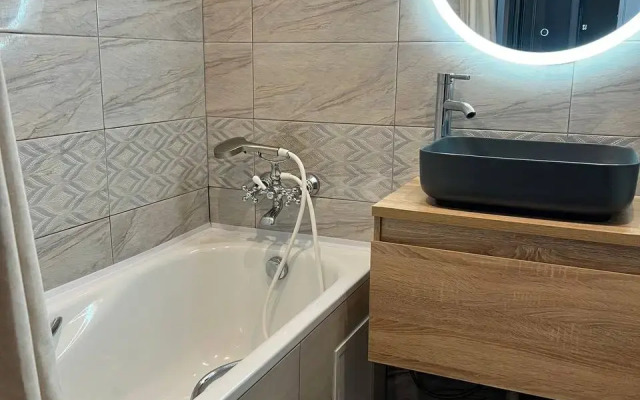 Eksklyuzivnye GALAAPART u Parka Pobedy Apartments