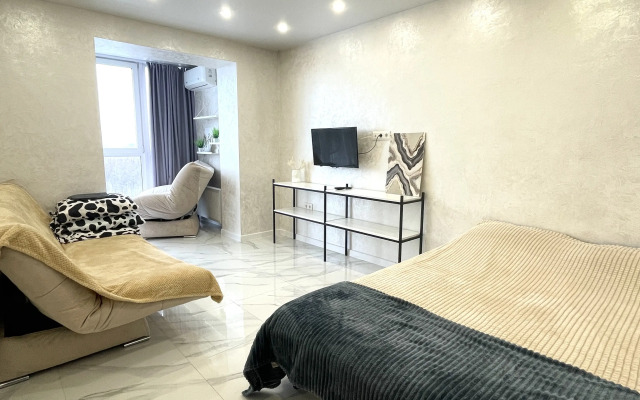 Beautiful Apartment Near The Metro