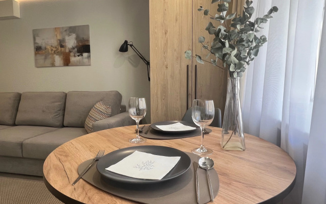 Апартаменты у Часовой Башни Оранжевые