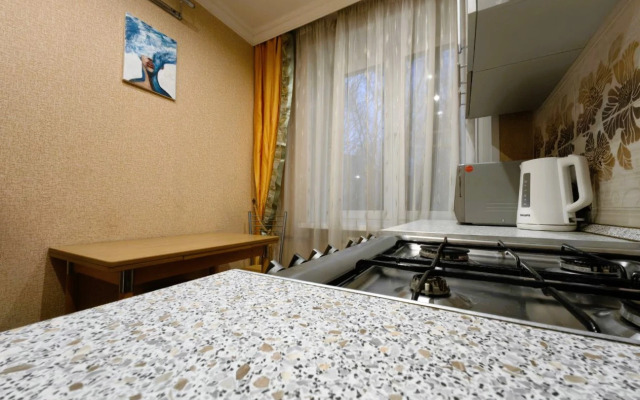 Апартаменты Уютная Однушка Возле Метро Академическая