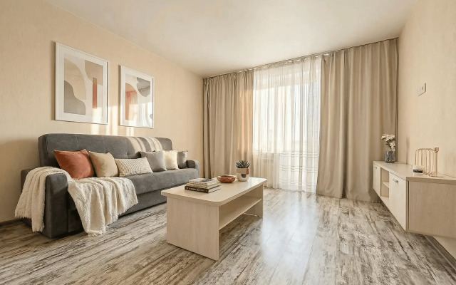 Апартаменты Евротрёхкомнатные Stepanenkov на Зыряновской 55