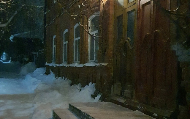 V starinnom osobnyake Revolyutsioner Ikonnikov Flat