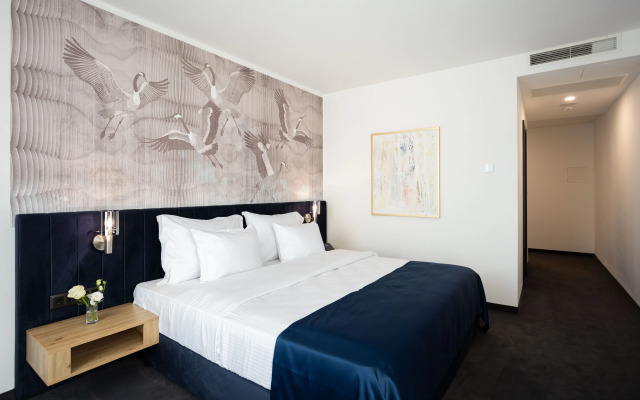 Hotel Blue Star Luxury Hotel 4*