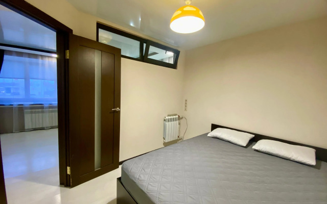 Dvukhkomnatnaya ryadom s Mamayevym Kurganom Flat