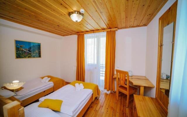 Alpenhaus Hotel Kazbegi