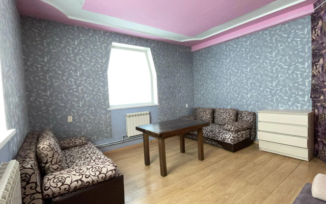 S Bilyyardom i Mangalom Private House