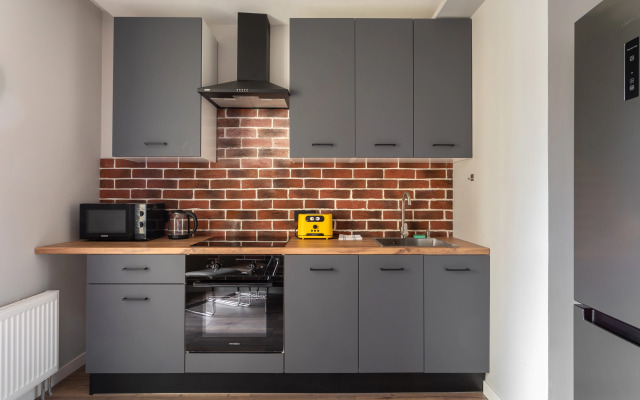 Квартира на Пулковском Шоссе с Большой Кроватью