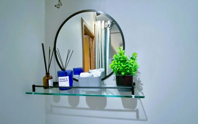 Dvukhkomnatnye Shokolad  U Nii Vredena Apartments