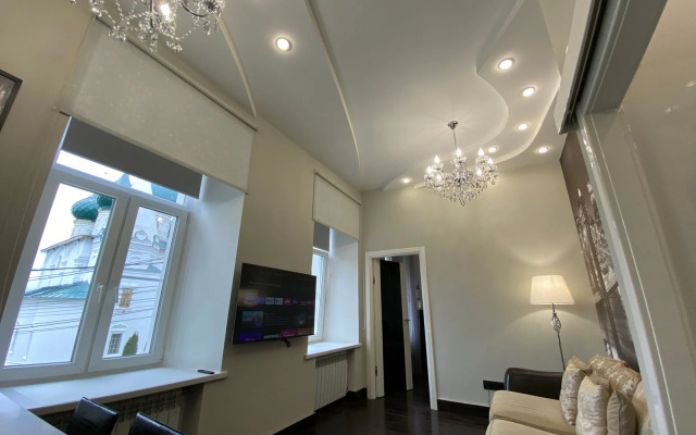Dizaynerskaya V Tsentre Yaroslavlya Flat
