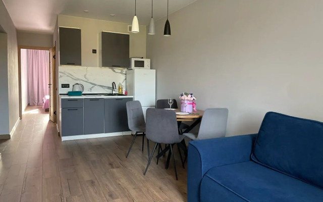 Yevrodvushka vozle Mamaeva Kurgana Flat