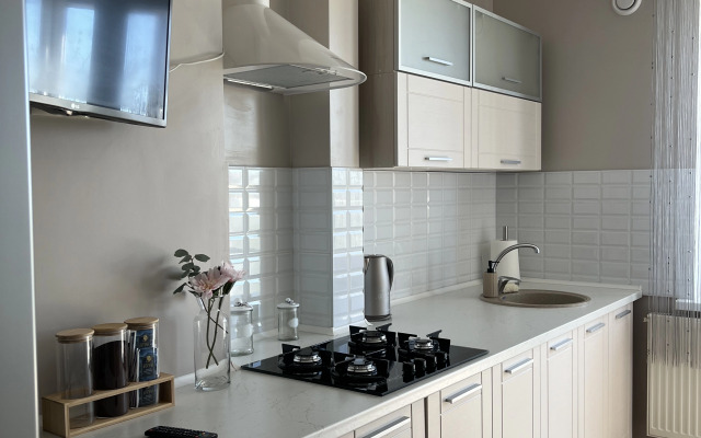 Квартира с видом на старый парк