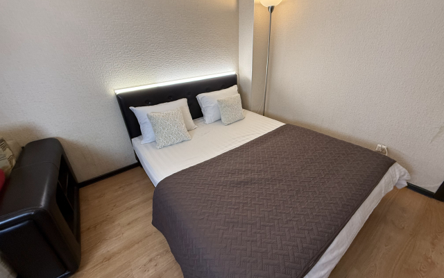 Tut Khorosho Na Schorsa 103 2 Flat