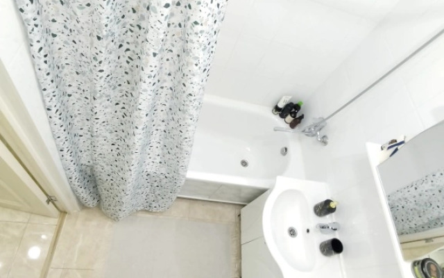 Semeynye S Balkonom Lesnaya Apartments