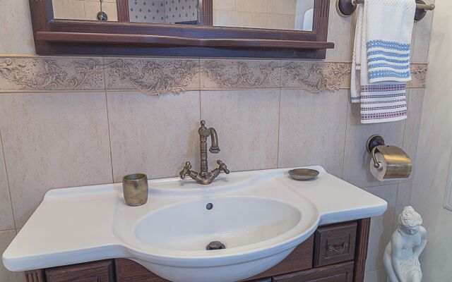 Dvukhkomnatniy lyuks u Avtovakzala Apartments