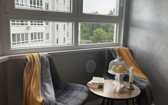 Uyutnaya Ryadom S Korolevskimi Vorotami Flat