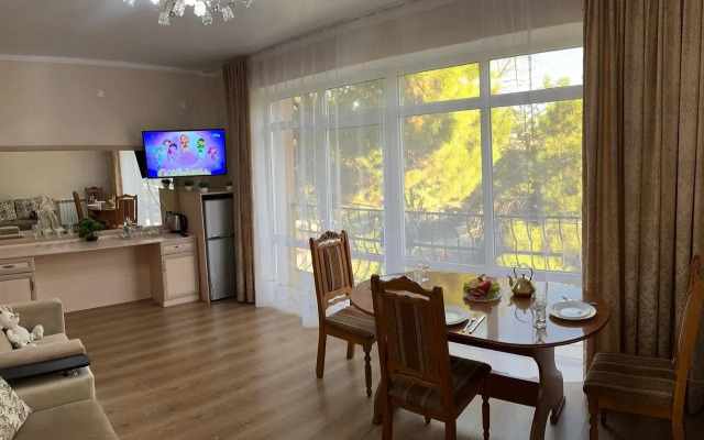 Nika Guest House