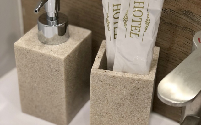 Апартаменты Экзотика возле Аэропорта на 2 Гостя