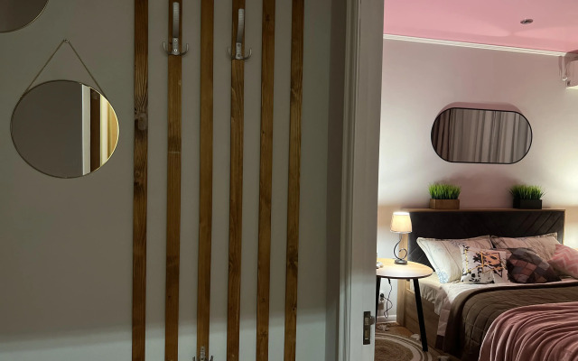 Апартаменты в тихом районе на восьмом этаже