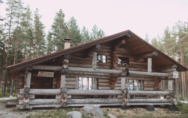 Medvezhka v Karelii Baza otdyha