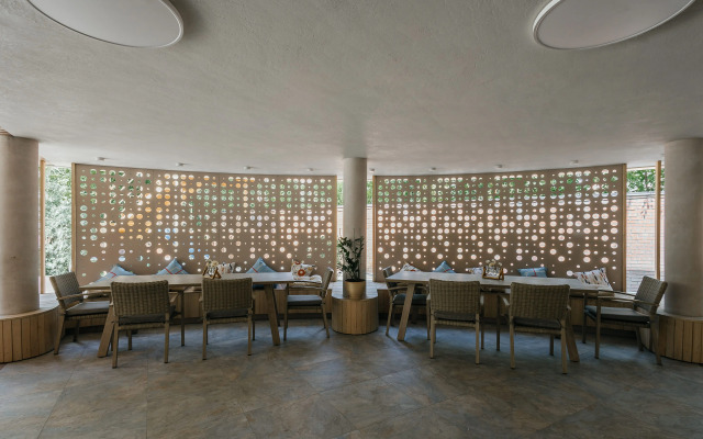 Yolochka Hotel