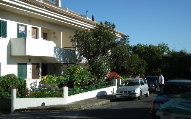 Casa Elke 1 Apartments