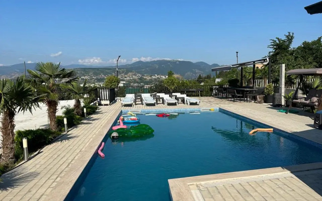 Safari House Hotel