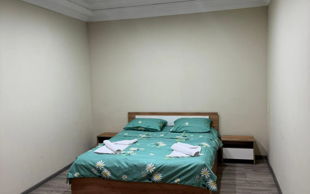 Dvukhkomnatnaya Dlya Bolshoy Semyi Flat