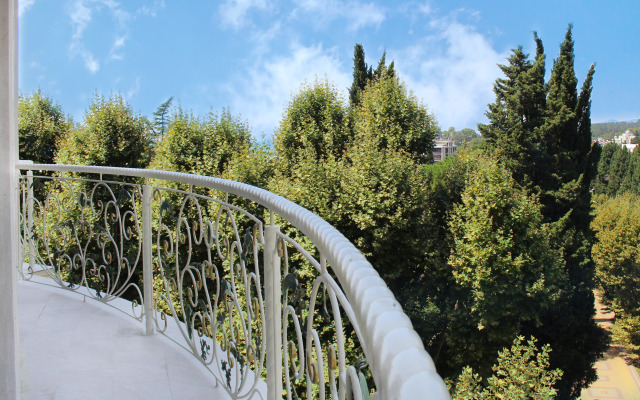 Emerald Аpart Hotel by Provence