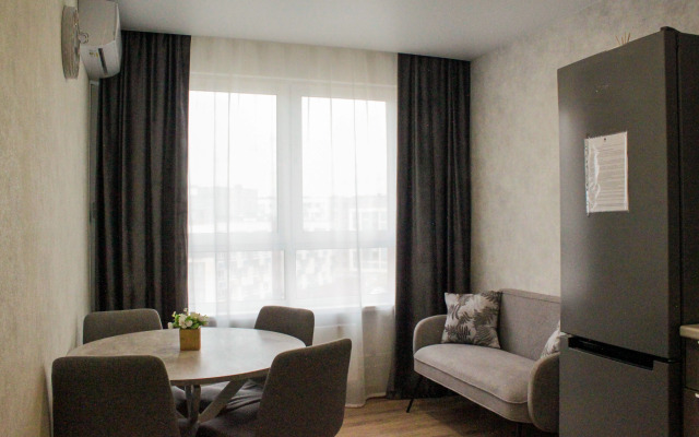 Na Romanovskoy 7 Flat