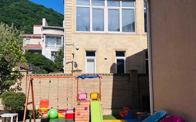 Sezonnyy Otelj Maks Hotel