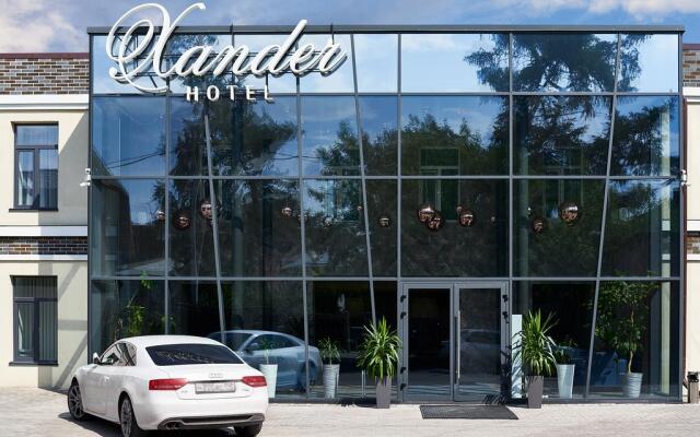 Xander Hotel