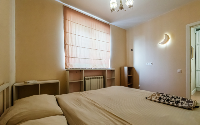 2-K Kvartira Na Lukacheva 4 Apartments