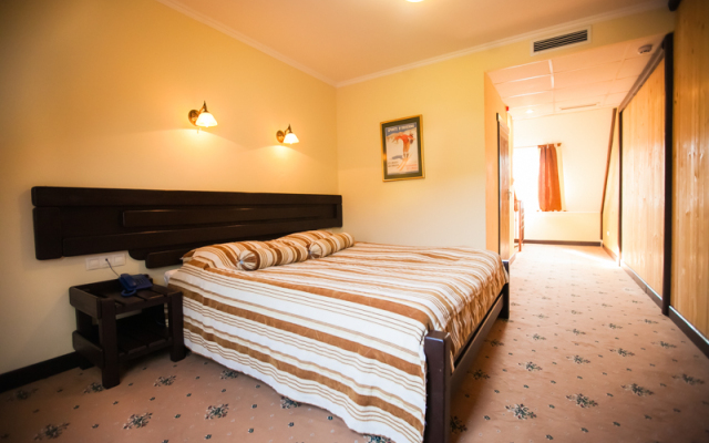 Rubel Hotel