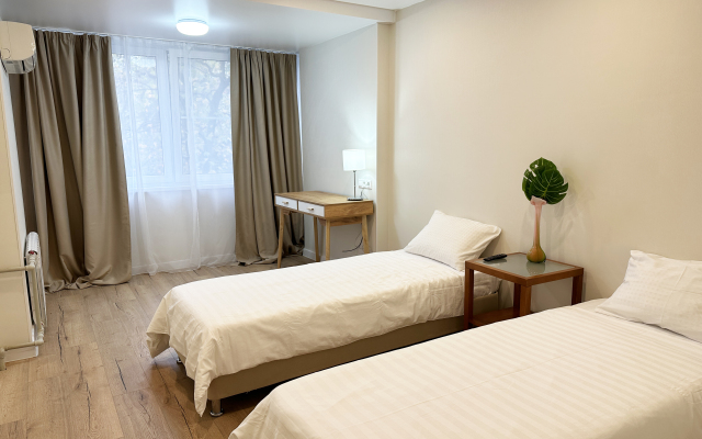 Tsvet Morya Ulitsa Roz 2-Komnatnaya Flat