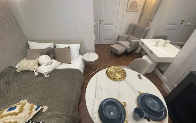 Uyutnaya studiya u Moskva-Siti Flat