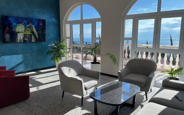 Na Natashinskoy Ulitse 2Zh Flat