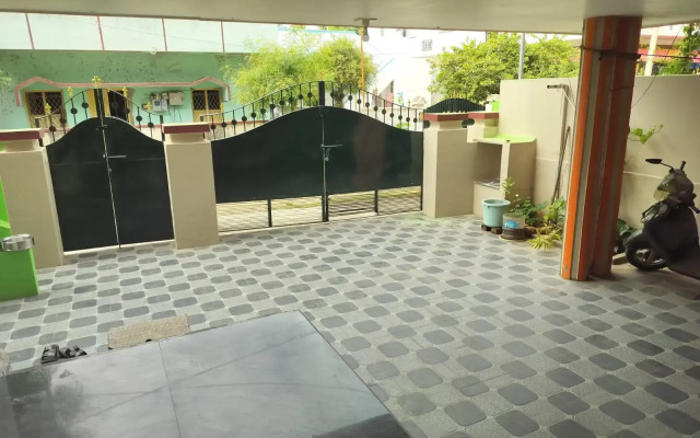 Honeycomb Homes Ground Floor Private House