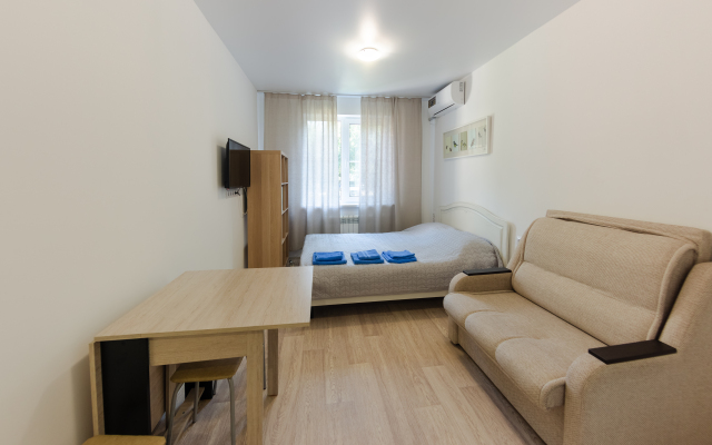 Na Cherepovetskoj 3 Apartments