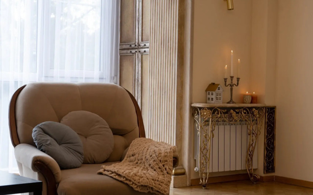 Na Ulitse Kurmangazy 33 Flat