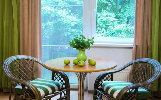 Апартаменты Двухкомнатные Зеленый Двор Беседка Центр