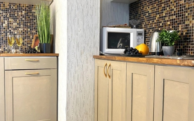Apartamenty S Balkonom Na Revolyutsii 52b
