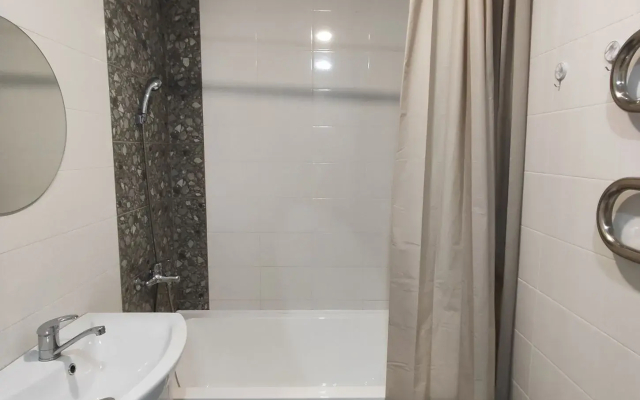 Квартира Чистая и Уютная Студия в Новом Доме