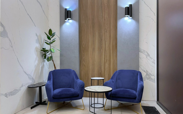 Апартаменты Metro Chic