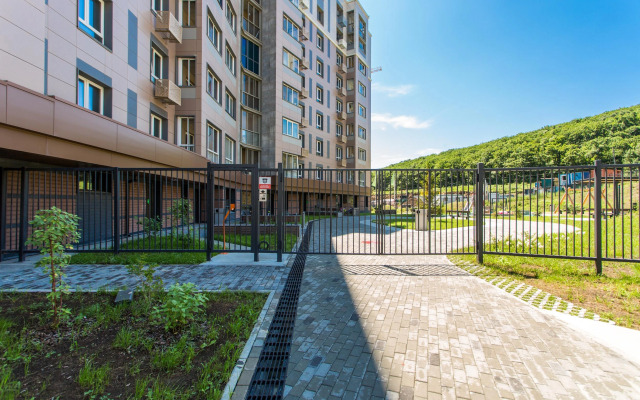 Shikarnaya Ryadom S Morem Flat