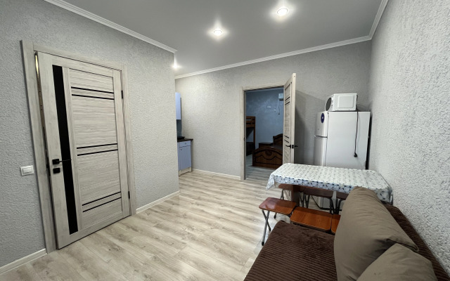 Na Tamanskoy 10 Guest House