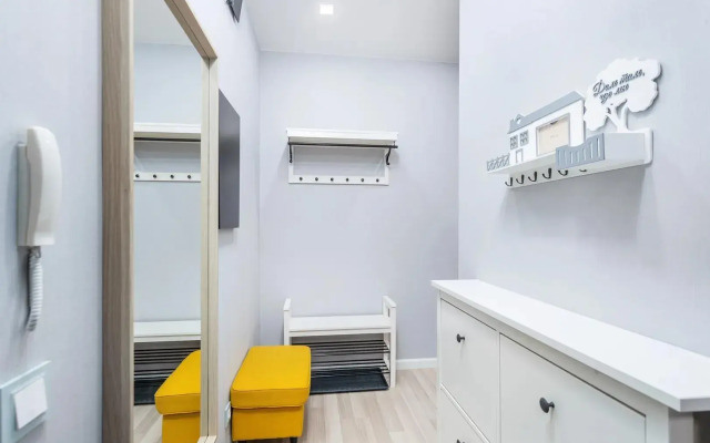 Na Komendantskom Prospekte 64k1 Apartments