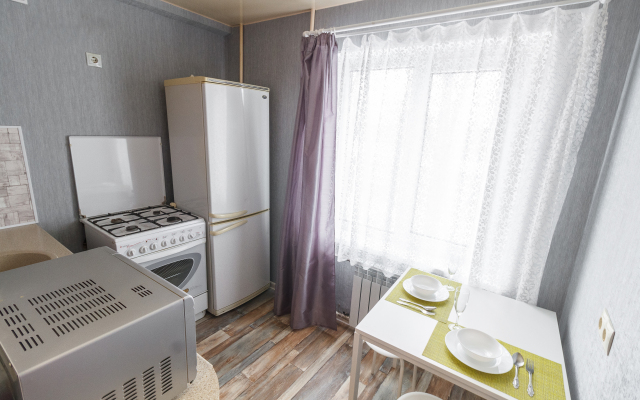 Ne Vopros u zhd i avto vokzala Flat