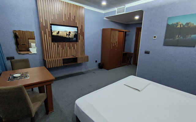 Corniche Baku White City Hotel